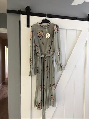 Floral Pleated Lined Midi Dress - Sage with Peach colored Blooms